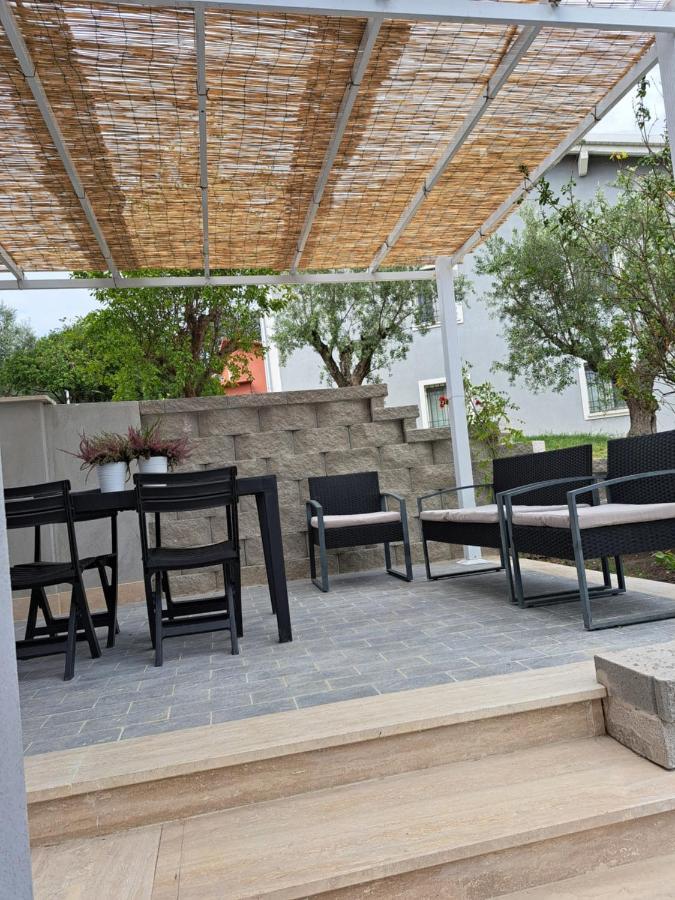 Villa The Green Door - Casa Vacanze Vicino A Roma Fonte Nuova エクステリア 写真