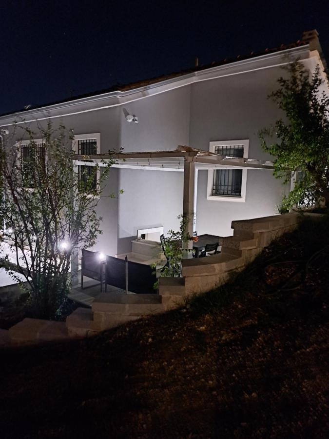 Villa The Green Door - Casa Vacanze Vicino A Roma Fonte Nuova エクステリア 写真